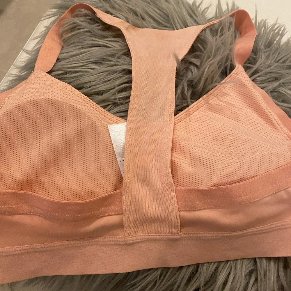 Addidas sports bra - Picture 4 of 4
